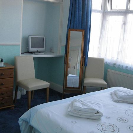 סטרטפורד-אפון-אבון Arden Way Guesthouse חדר תמונה